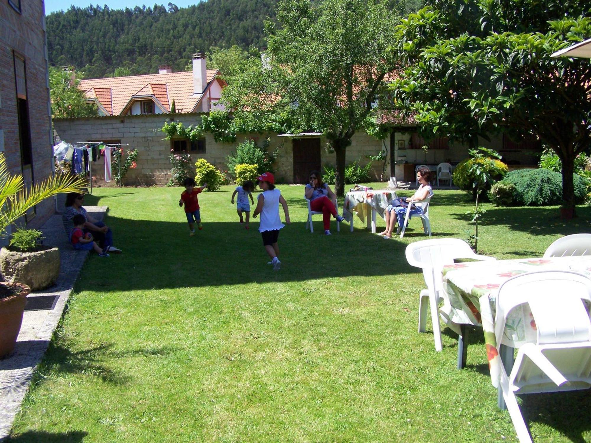 Posada De Muno Muñorrodero Exterior foto